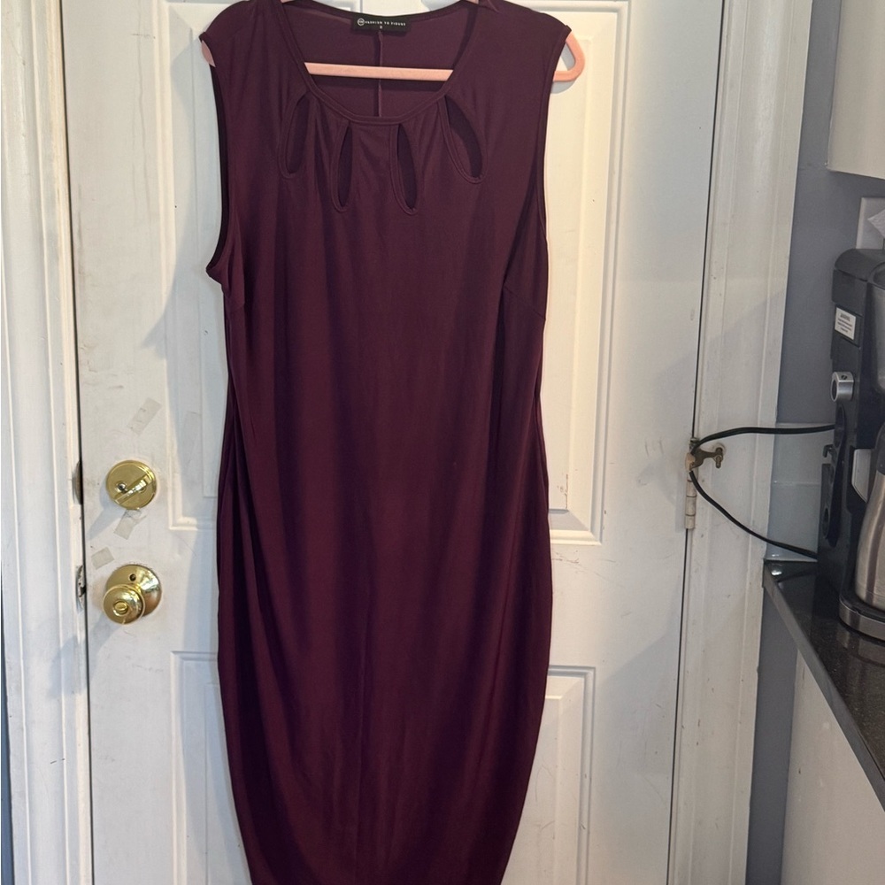 Fashion to Figure Purple Dress with Cutouts Size 2x